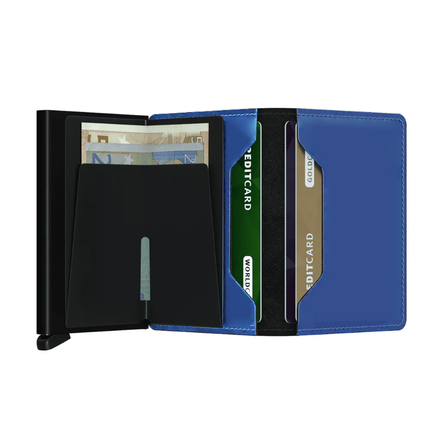 Cleo Cardholder