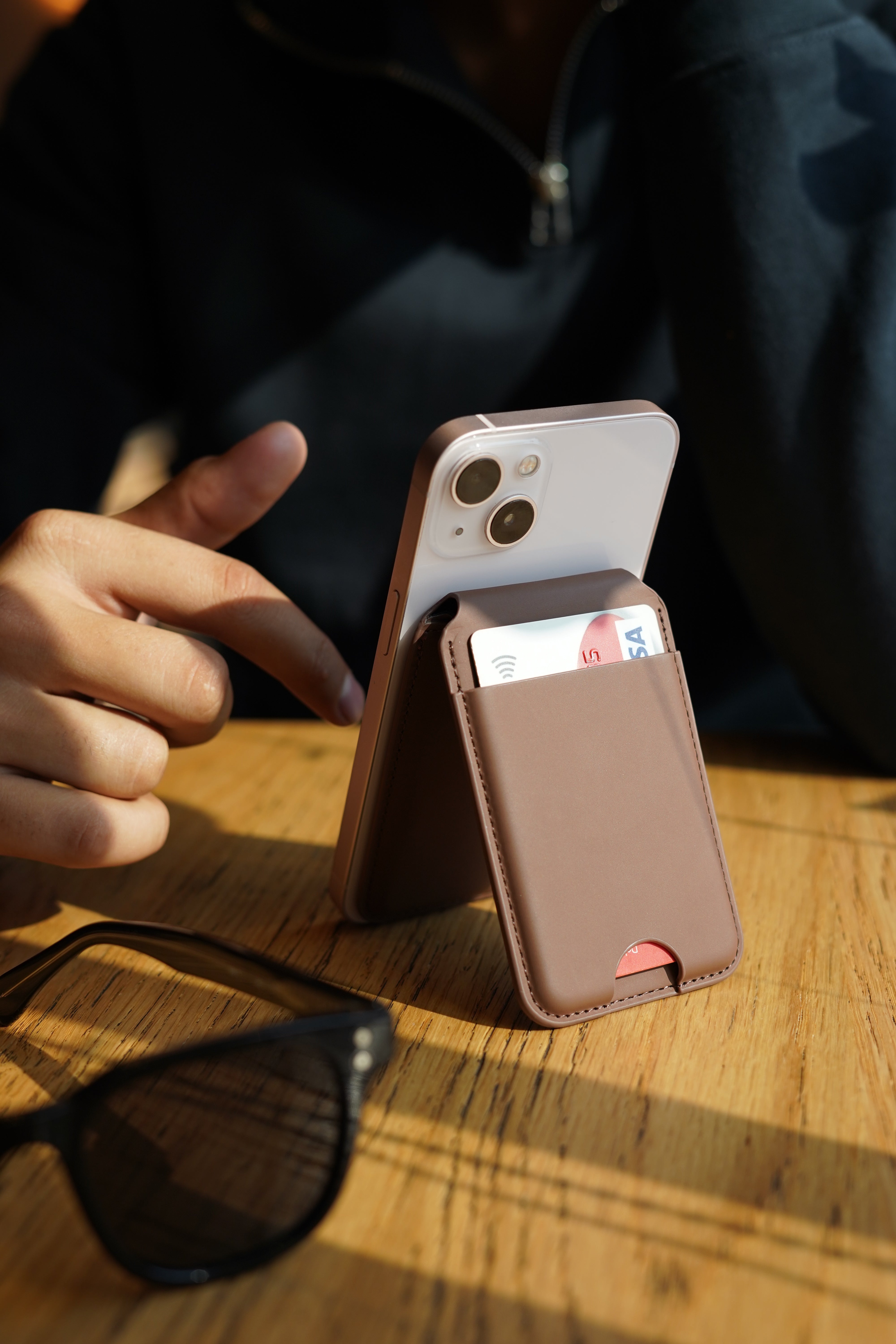 Mag-Safe Wallet