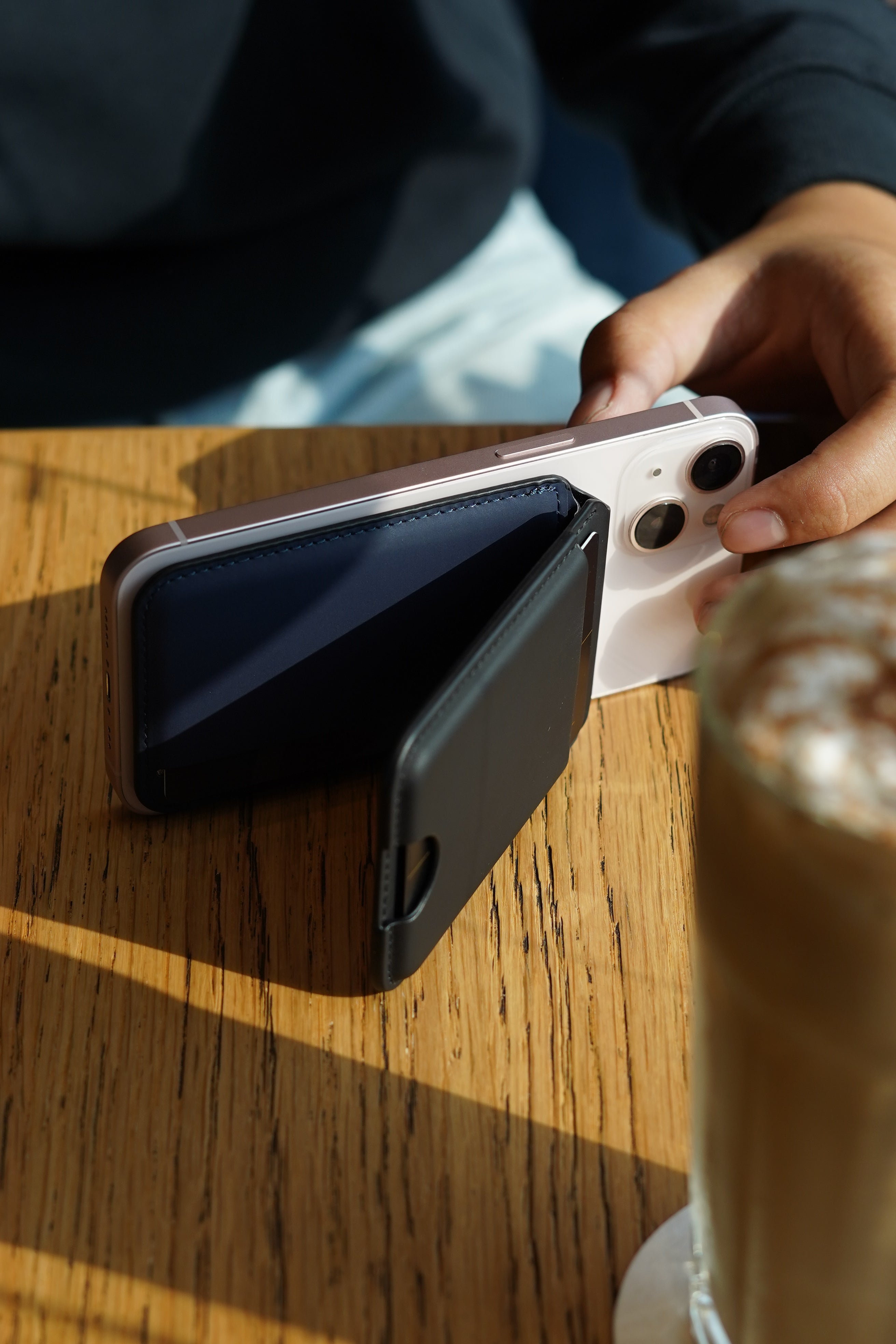 Mag-Safe Wallet
