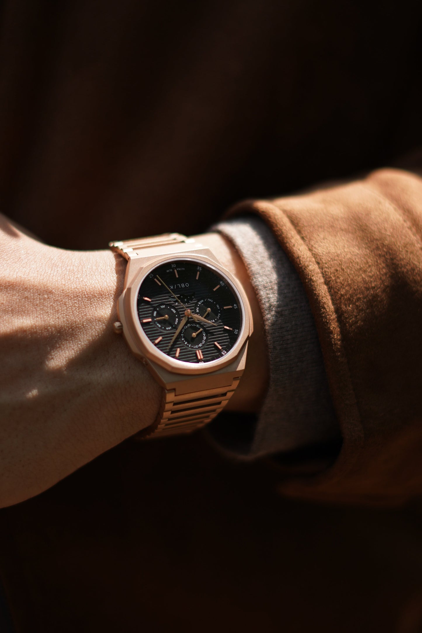 Blade Lunar Calendar - RG